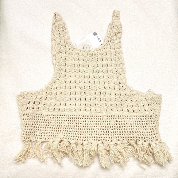 ✨NWT Zara Cream Crochet Top✨ - Picture 1 of 3